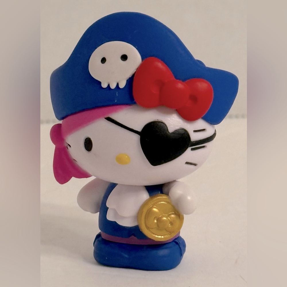 Sanrio Hello Kitty Pirate Figurine, Series 1